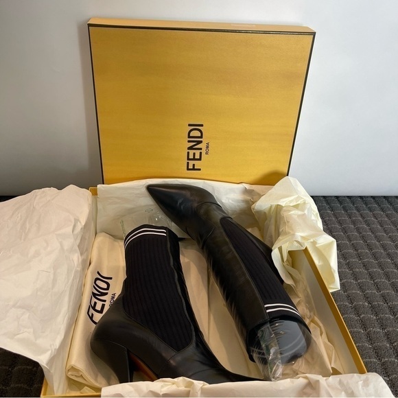 Fendi Black Boots with white stripe knit fabric and leather size 10 - Picture 2 of 7
